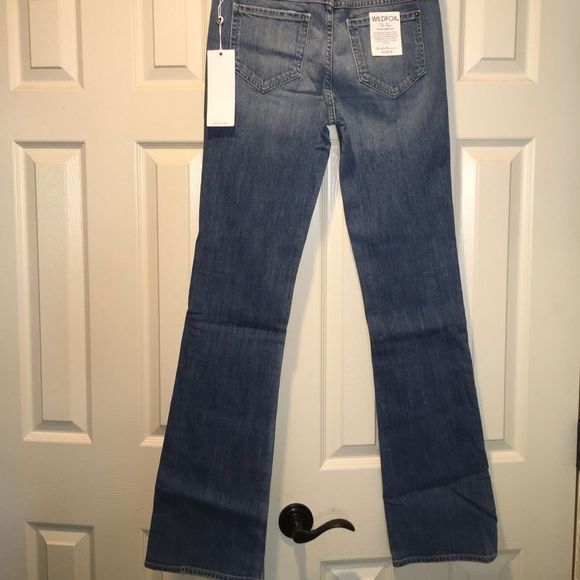 Mid-rise classic boot cut jeans size 27 - Picture 3 of 4